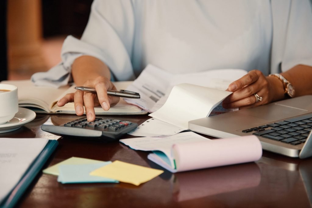Preparación de impuestos para individuos y negocios en Tampa.